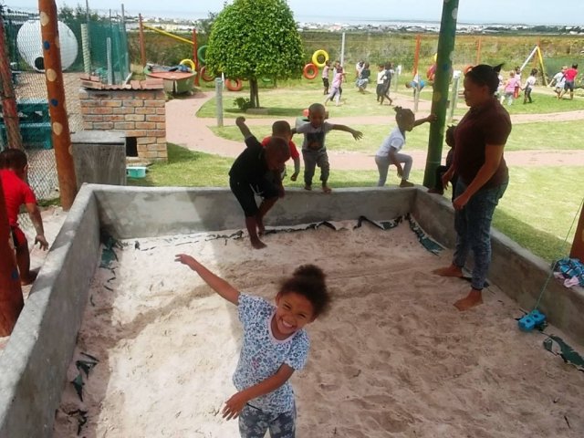 whoopee -play-time-g6